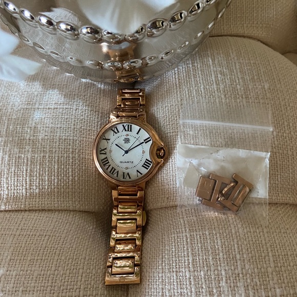 Rose gold quartz woman’s watch - Picture 2 of 5